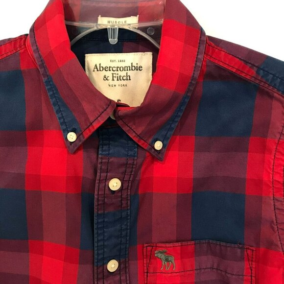Abercrombie & Fitch Long Sleeve Button Muscle Shirt Red Blue Plaid Sz Small - Picture 2 of 14
